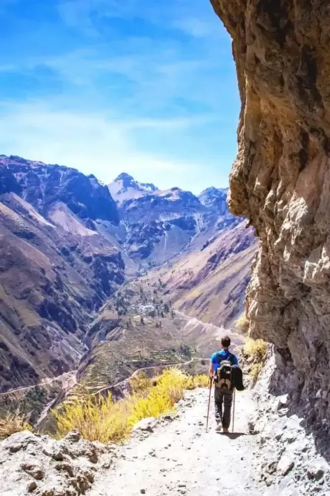 Colca Canyon 3-day trek with oasis and communities