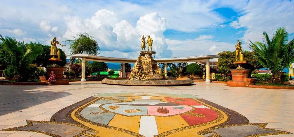 16:00 – Visit to the Main Square