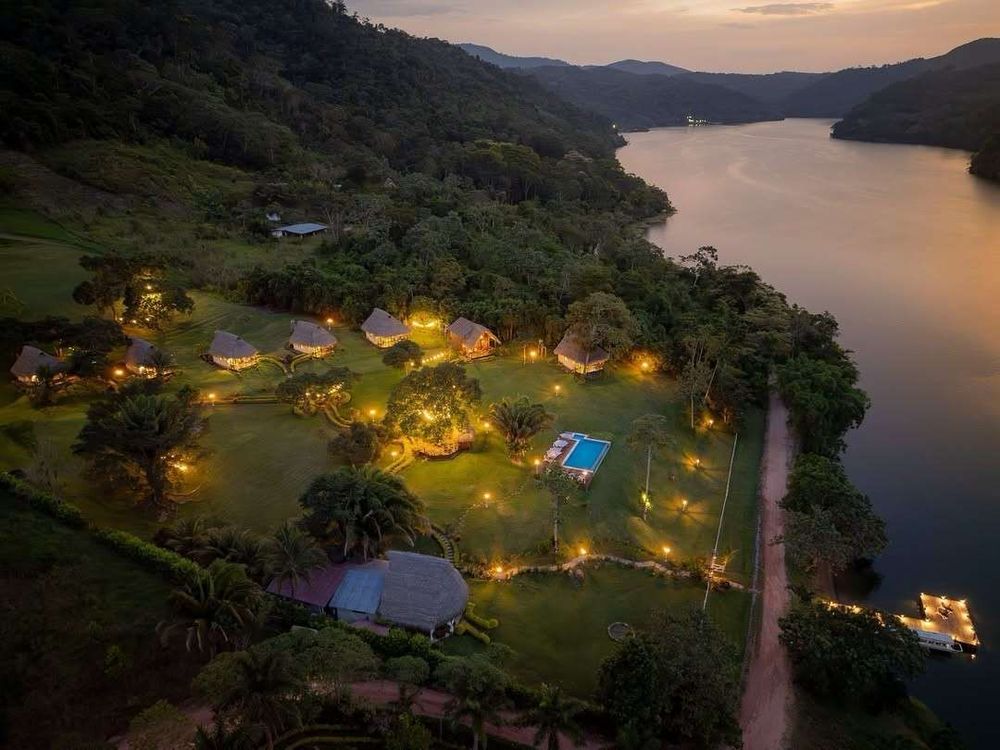 15:00 – Pick-up and departure to Lamas