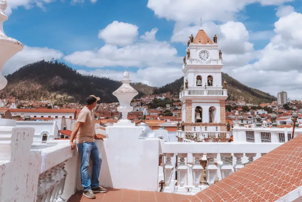 Ponto de encontro / Hotel em Sucre