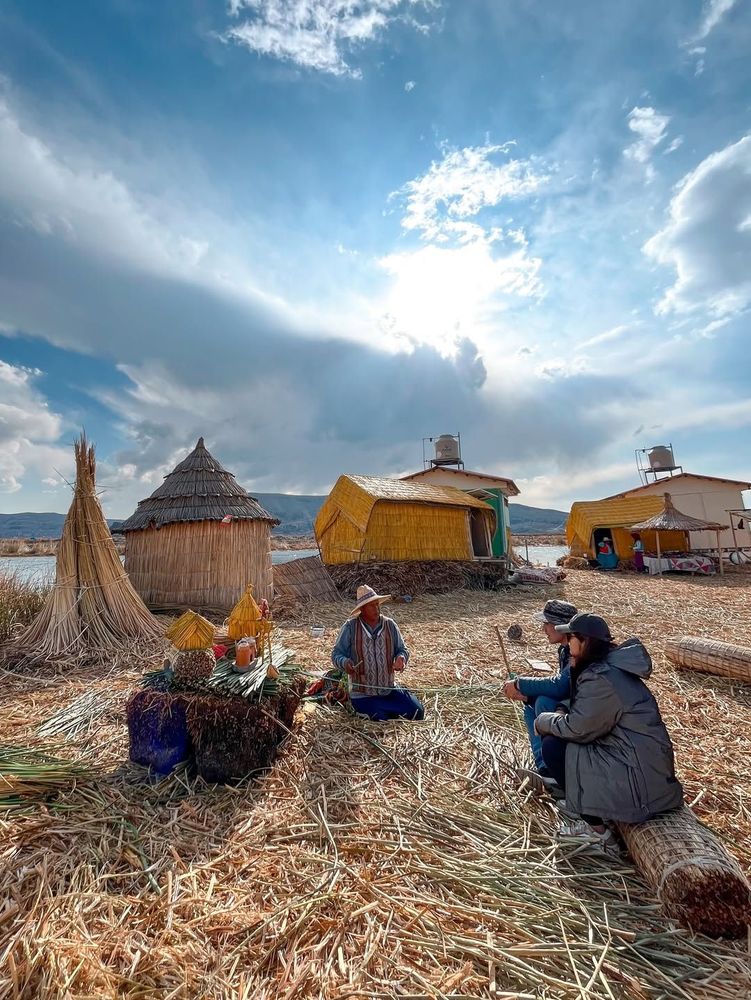Private Tour of the Floating Islands of Uros | Lake Titicaca Puno