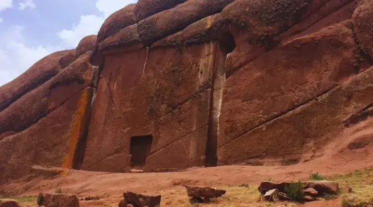 Visit to Aramu Muru (Hayu Marca)