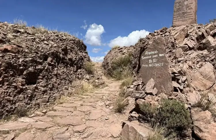 Caminata por el Camino Inca de Chataquila