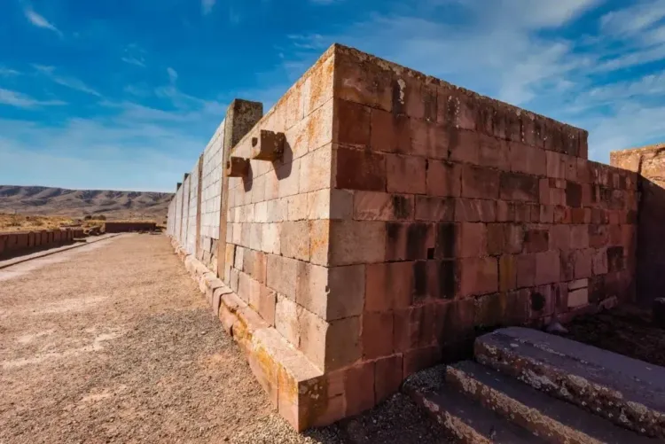 Visita ao Museu do Sítio de Tiwanaku