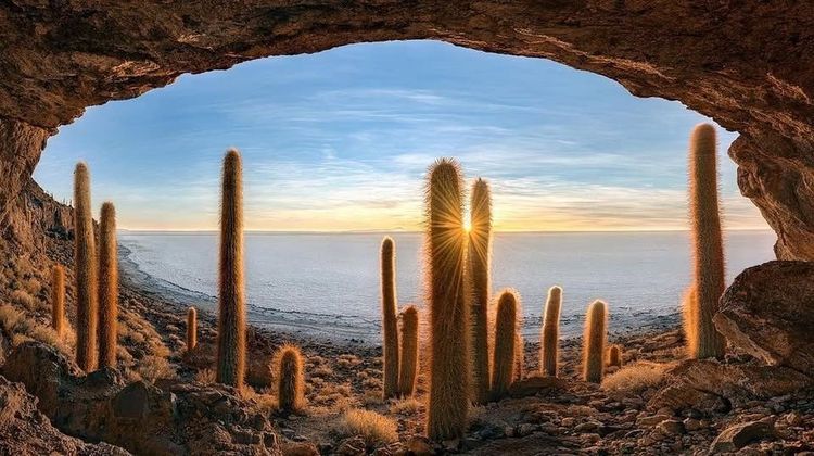 Salar de Uyuni – Isla Incahuasi – San Juan